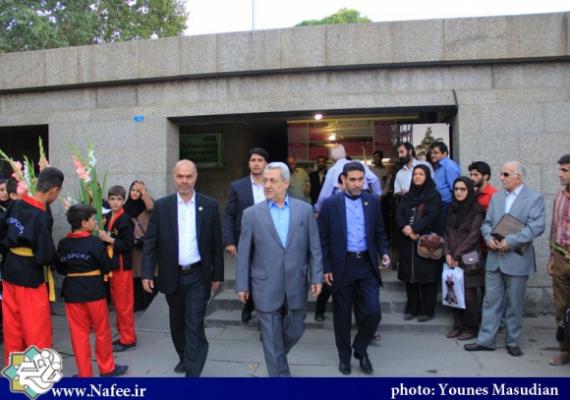 بزرگداشت روز همدان و تولد بوعلی سینا در آرامگاهش+تصاویر 