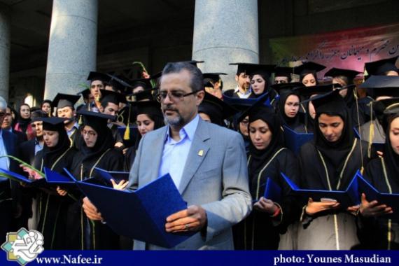 بزرگداشت روز همدان و تولد بوعلی سینا در آرامگاهش+تصاویر 
