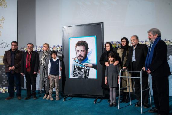 جشنواره فيلم فجر,رونمايي پوستر جشنواره,تصوير علي حاتمي,shabnamha.ir,شبنم همدان,afkl ih